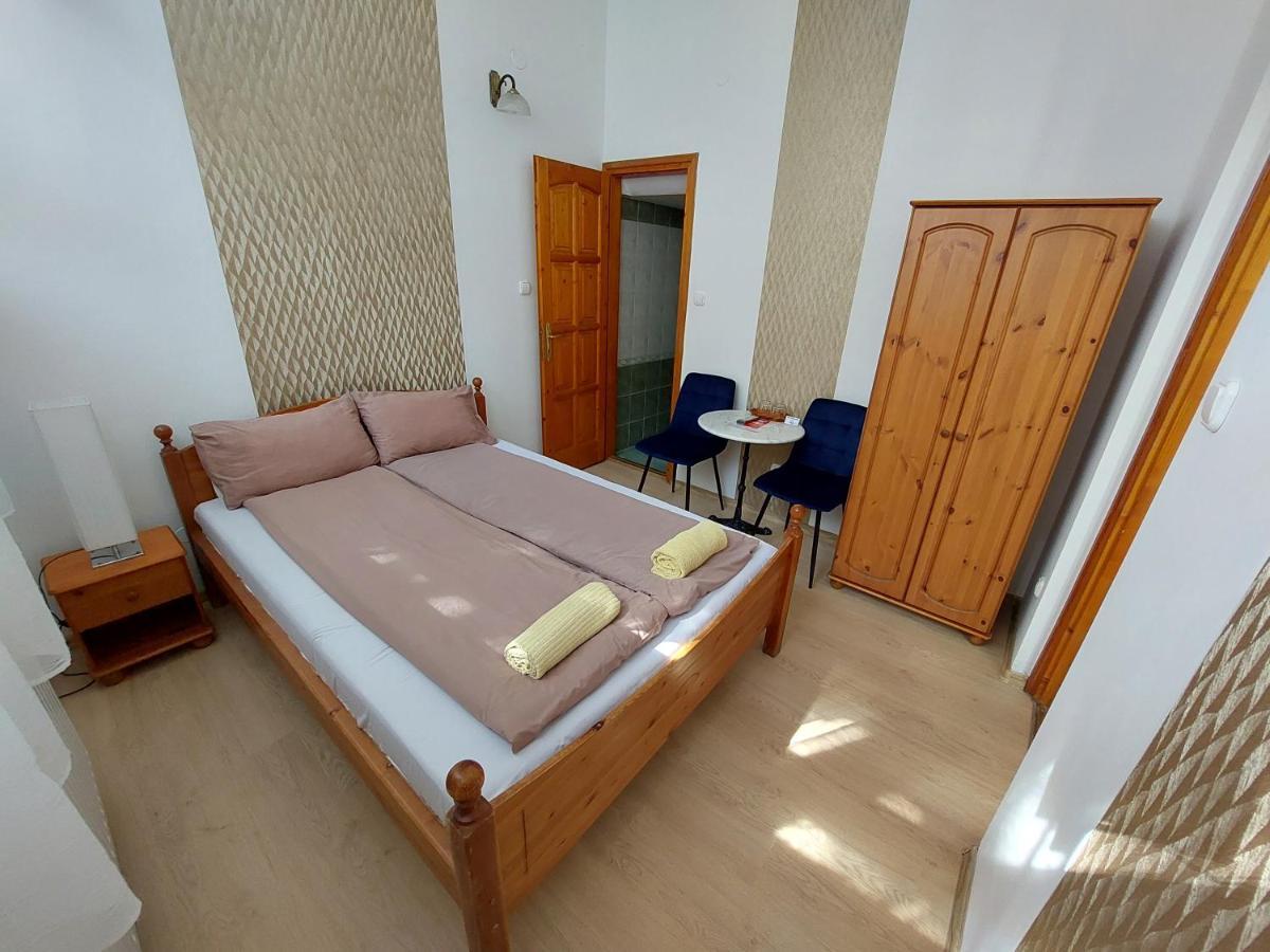 Bed and Breakfast Palma Vendeghaz Szegedin Exterior foto