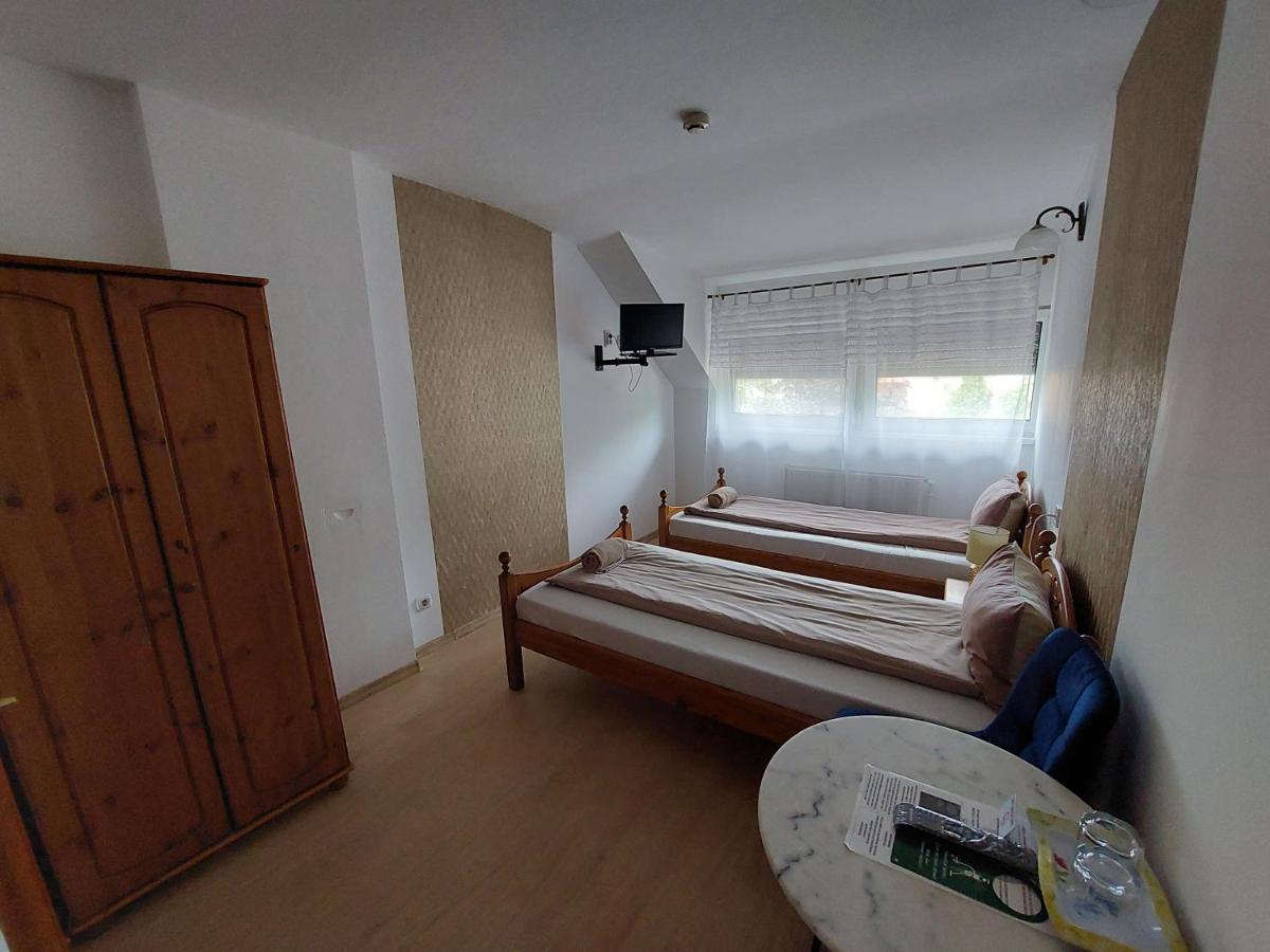 Bed and Breakfast Palma Vendeghaz Szegedin Exterior foto